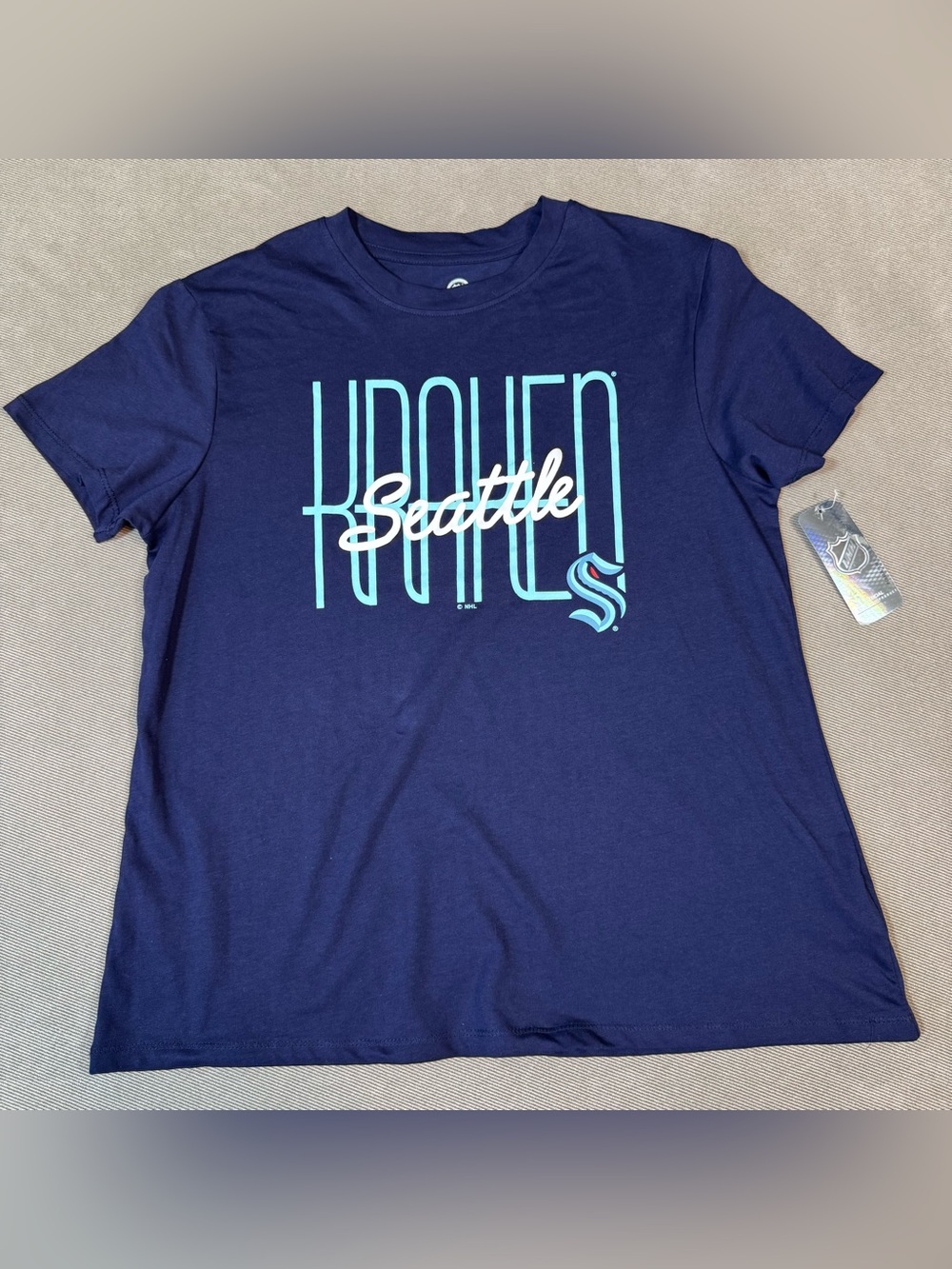 NWT Seattle Kraken NHL Navy Blue Logo Short Sleeve Shirt Size M